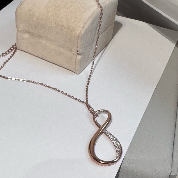 ✨ Stunning Elegant Vintage Swarovski Rose Infinity Exist Necklace - Picture 16 of 16